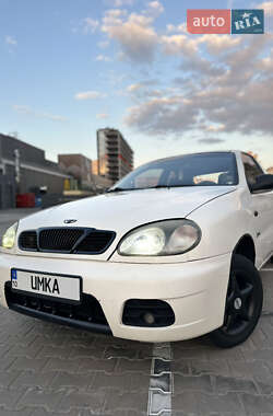 Хэтчбек Daewoo Lanos 2002 в 