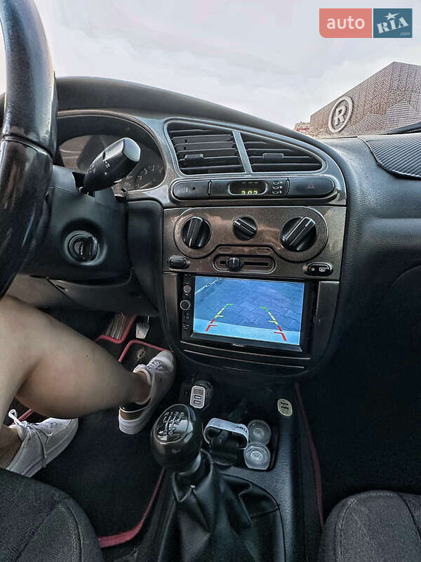 Хэтчбек Daewoo Lanos 2002 в Киеве