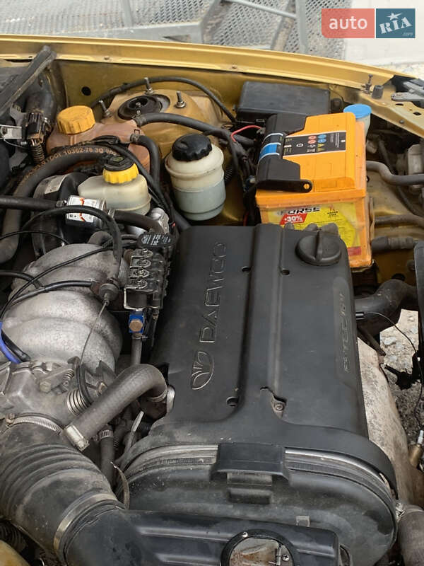 Седан Daewoo Lanos 2002 в Днепре