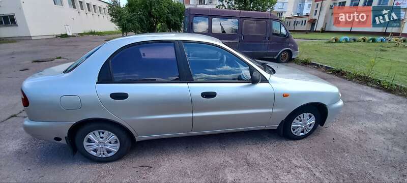 Седан Daewoo Lanos 1998 в Шептицькому