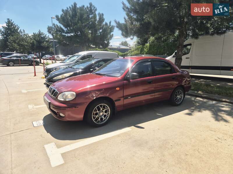 Седан Daewoo Lanos 2004 в Одессе