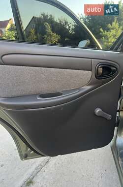 Седан Daewoo Lanos 2009 в Сумах