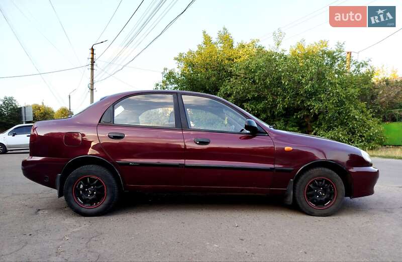 Седан Daewoo Lanos 2009 в Первомайске