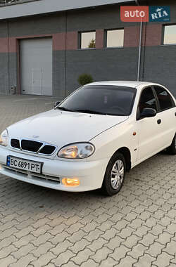 Седан Daewoo Lanos 2002 в Костополе