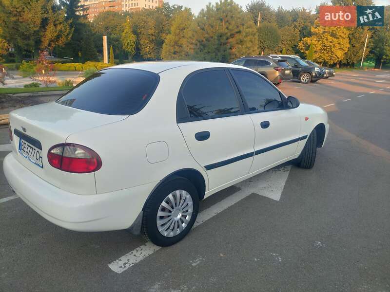 Седан Daewoo Lanos 2008 в Вишневом