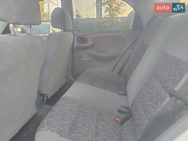 Седан Daewoo Lanos 2008 в Вишневом