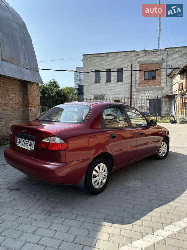 Седан Daewoo Lanos 2006 в Смеле