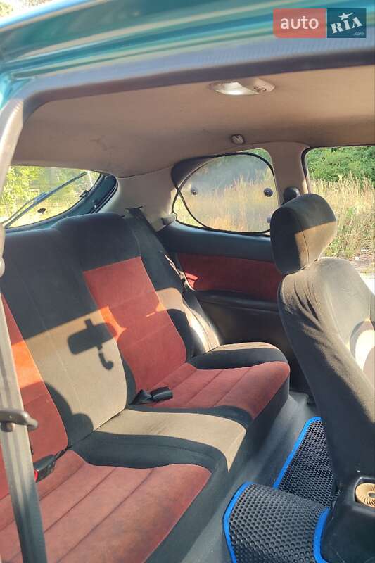 Хетчбек Daewoo Lanos 2001 в Запоріжжі