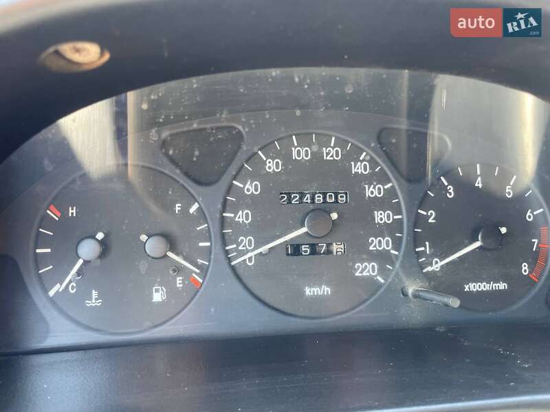 Хэтчбек Daewoo Lanos 2004 в Одессе