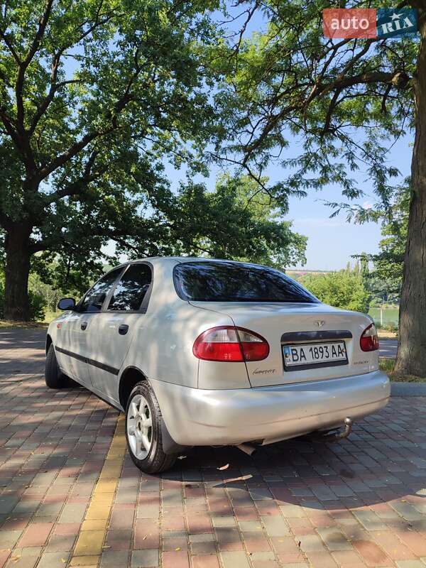 Седан Daewoo Lanos 2005 в Кропивницком