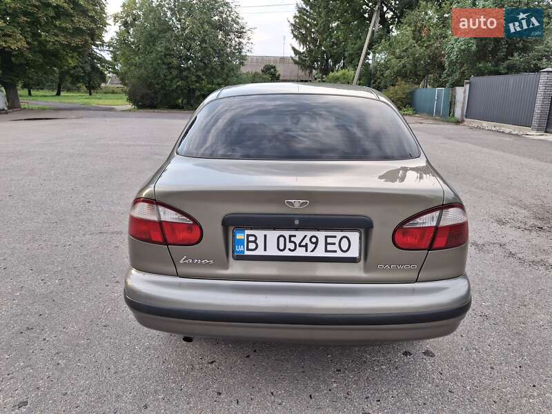 Седан Daewoo Lanos 2003 в Полтаве