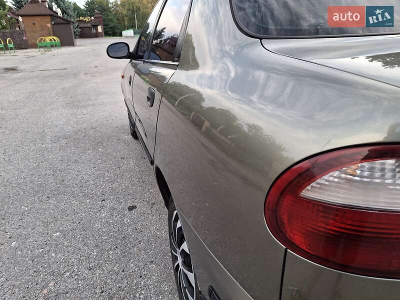 Седан Daewoo Lanos 2003 в Полтаве