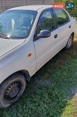 Седан Daewoo Lanos 2004 в Дніпрі