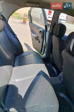Седан Daewoo Lanos 2004 в 