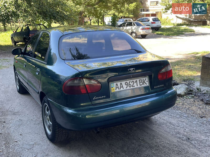 Седан Daewoo Lanos 2002 в Золотоноше
