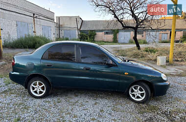 Седан Daewoo Lanos 2001 в 