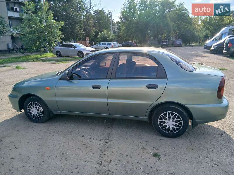 Седан Daewoo Lanos 2010 в Харькове