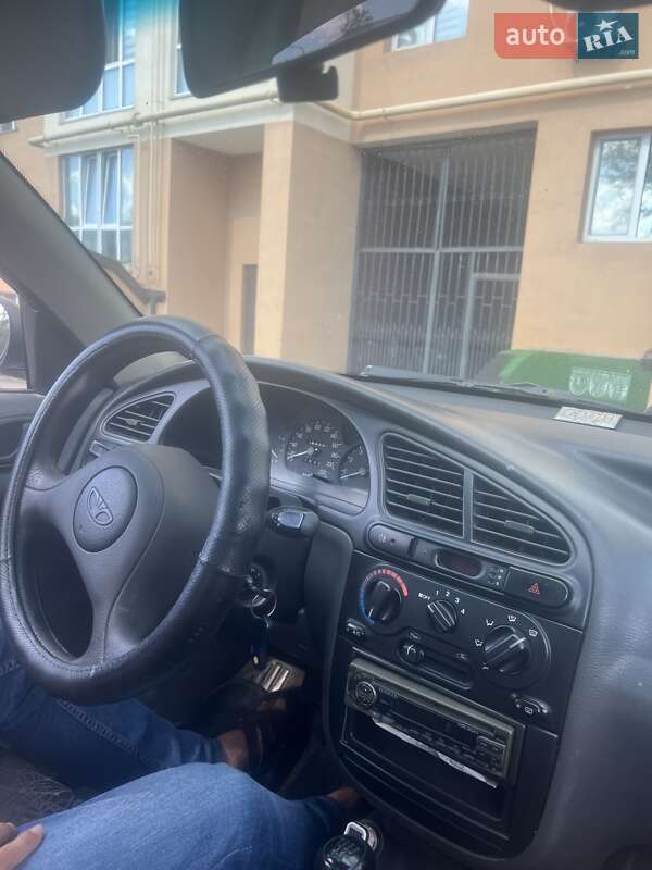Седан Daewoo Lanos 2004 в Софіївській Борщагівці