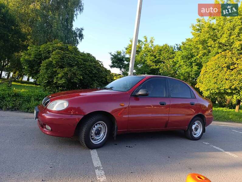 Седан Daewoo Lanos 2006 в Ровно