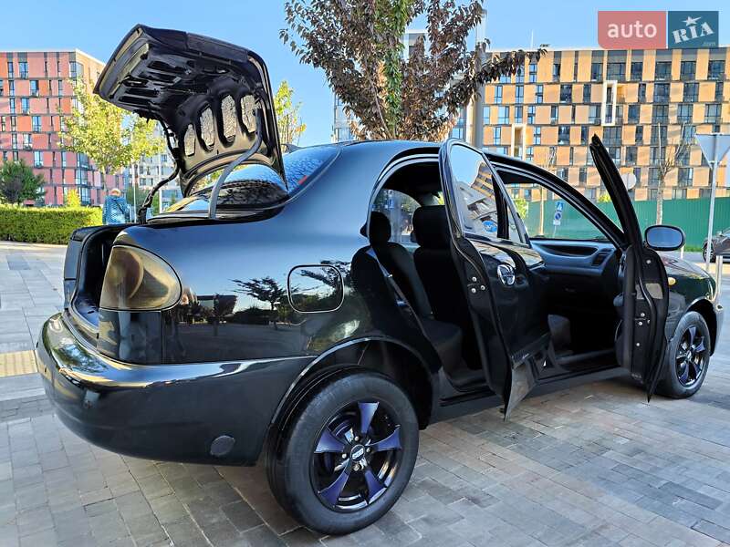 Седан Daewoo Lanos 2007 в Киеве
