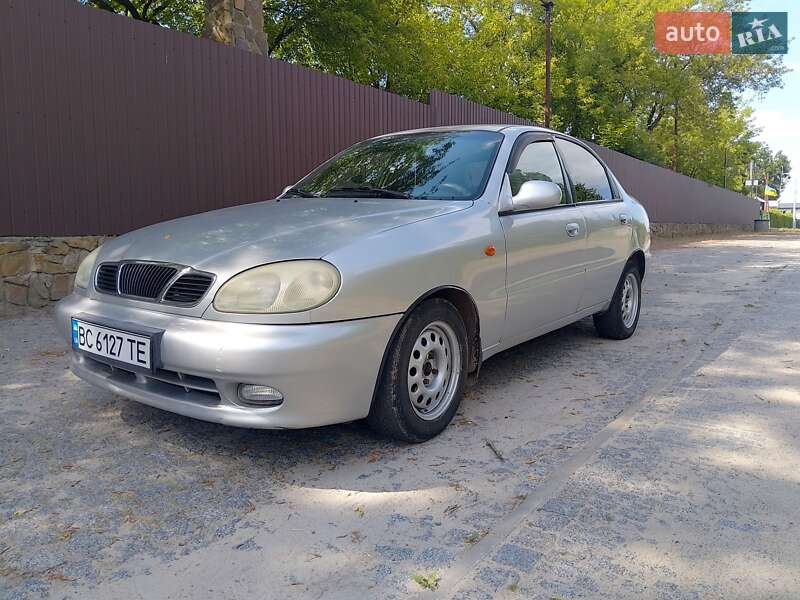 Седан Daewoo Lanos 1998 в 