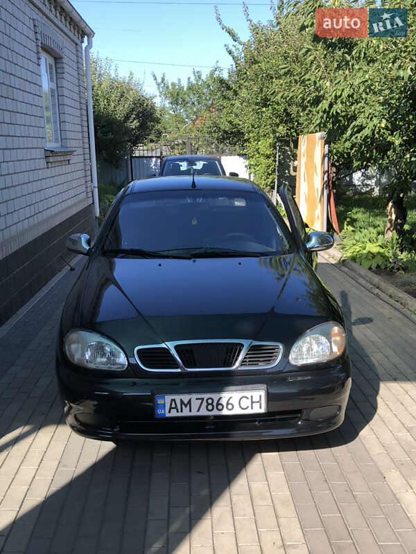 Седан Daewoo Lanos 2008 в Казатине