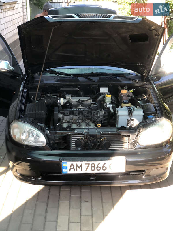 Седан Daewoo Lanos 2008 в Казатине