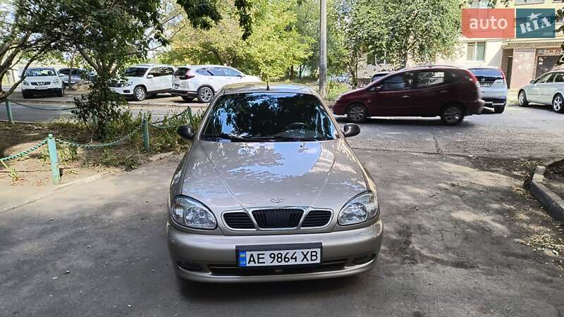 Седан Daewoo Lanos 2008 в Новомосковске