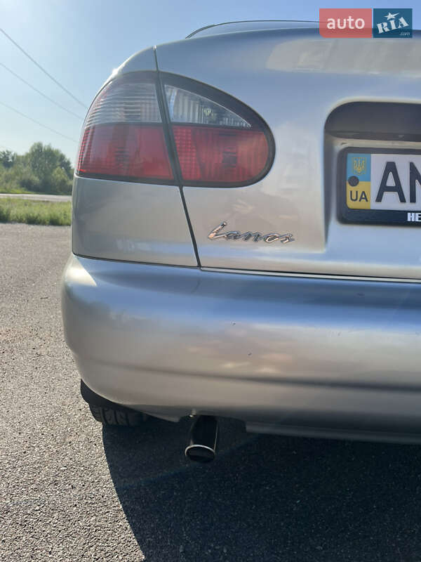 Седан Daewoo Lanos 2005 в Коростене