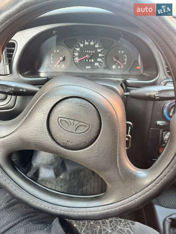 Седан Daewoo Lanos 2008 в Глухове