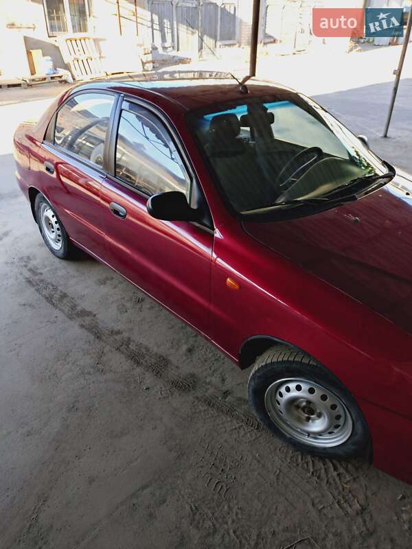Седан Daewoo Lanos 2006 в Днепре