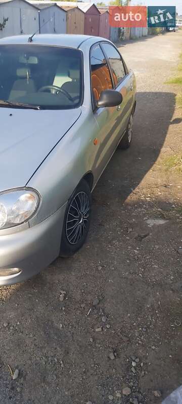 Седан Daewoo Lanos 2004 в Дрогобыче
