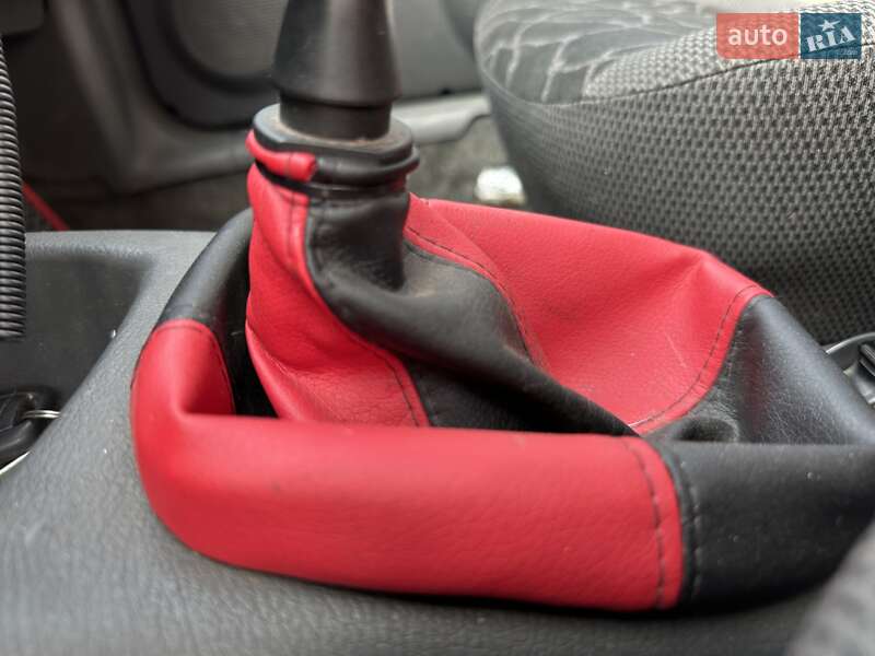 Седан Daewoo Lanos 2003 в Запорожье