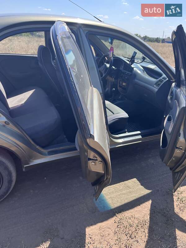 Седан Daewoo Lanos 2007 в Соленом