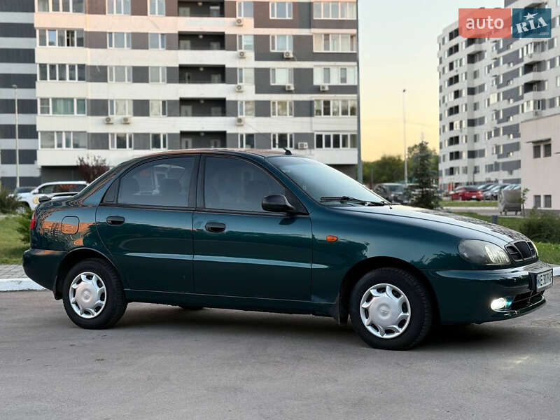 Седан Daewoo Lanos 2004 в Харькове