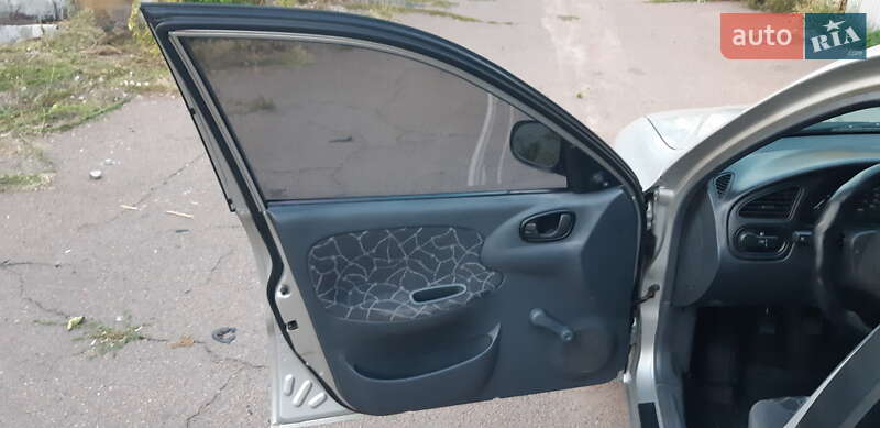 Седан Daewoo Lanos 2003 в Черкассах