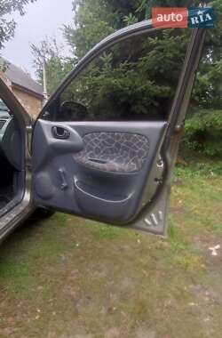 Седан Daewoo Lanos 2003 в 