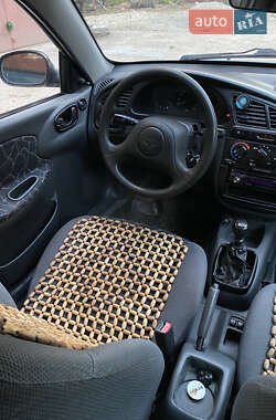 Хэтчбек Daewoo Lanos 2002 в 