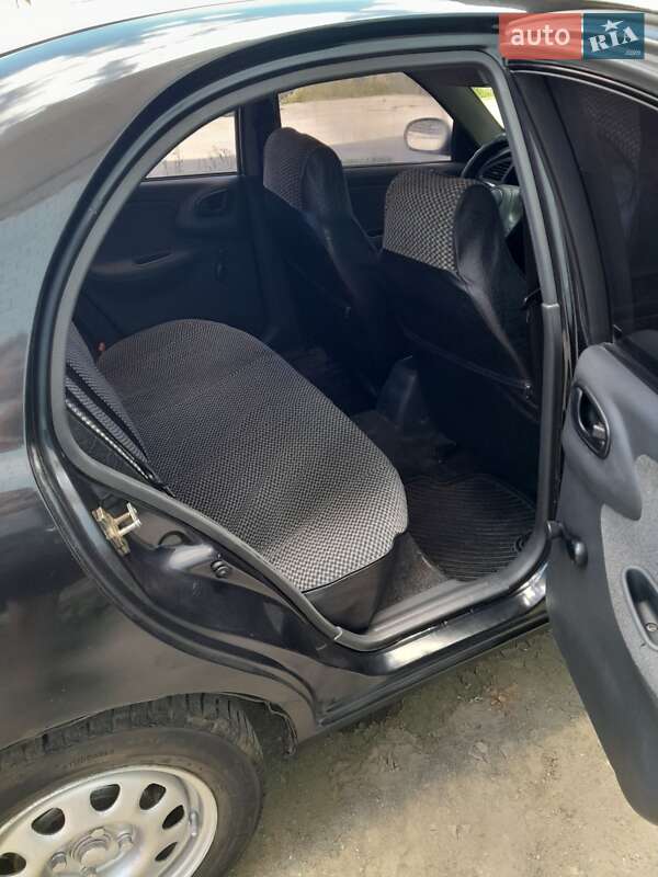 Седан Daewoo Lanos 2006 в Харькове