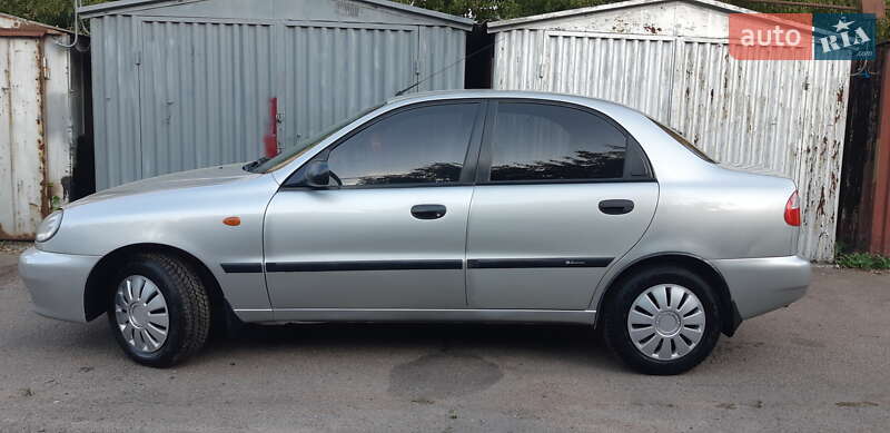 Седан Daewoo Lanos 2003 в Черкассах