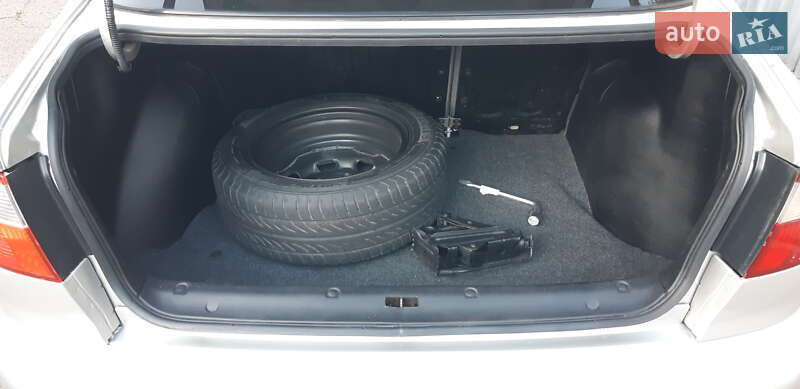 Седан Daewoo Lanos 2003 в Черкассах