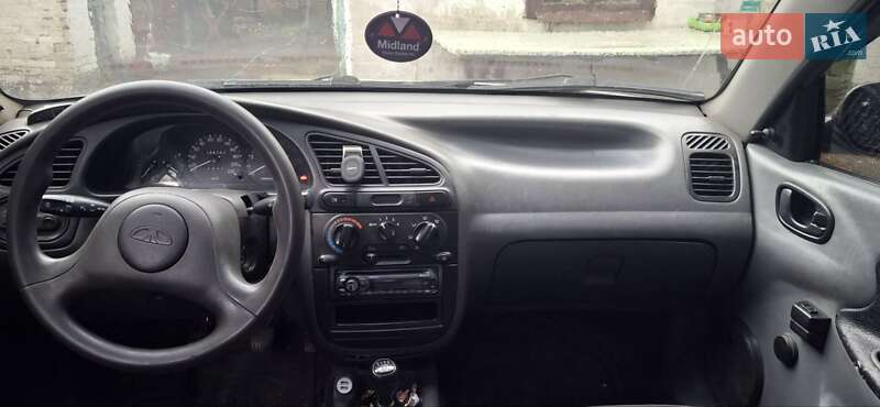 Седан Daewoo Lanos 2004 в Иларионовом фото 5 Седан Daewoo Lanos 2004 в Иларионовом