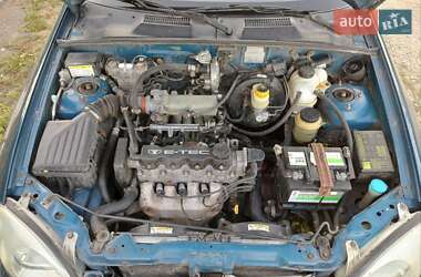 Седан Daewoo Lanos 1998 в 