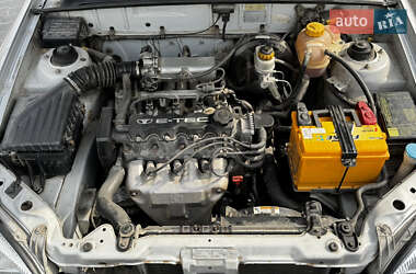 Седан Daewoo Lanos 1998 в 