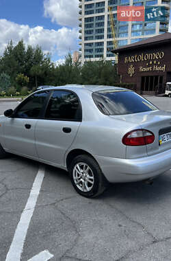 Седан Daewoo Lanos 2004 в 