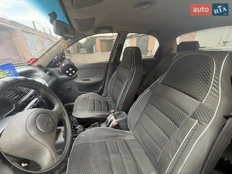 Седан Daewoo Lanos 2004 в Полтаве