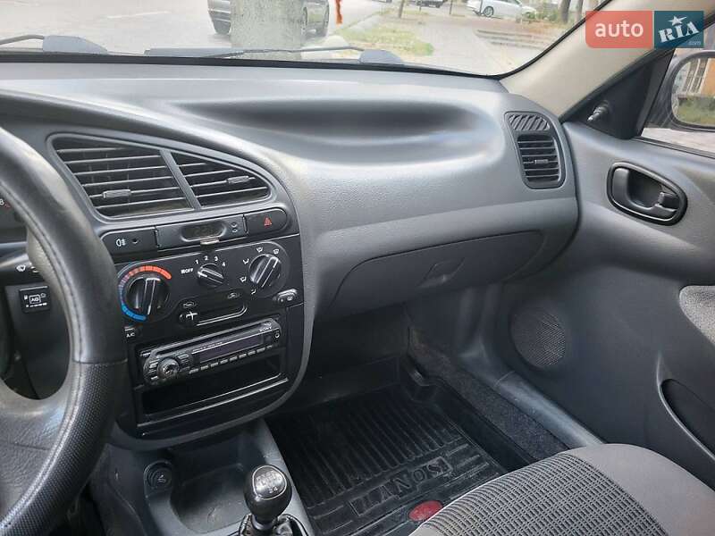 Седан Daewoo Lanos 2008 в Днепре