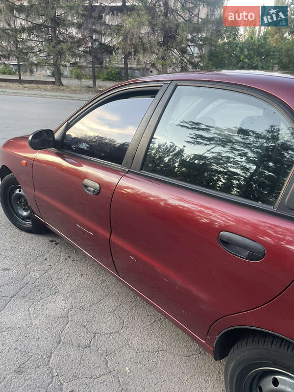 Седан Daewoo Lanos 2003 в Кривом Роге