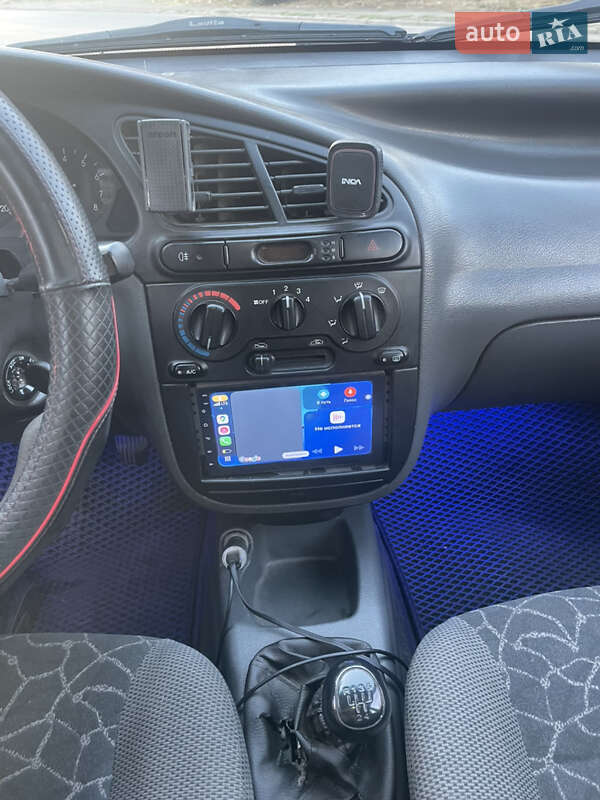 Седан Daewoo Lanos 2003 в Кривом Роге