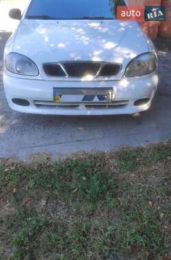 Седан Daewoo Lanos 2004 в Киеве